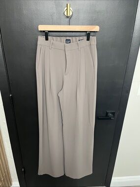 GAP Wide-Leg Dress Pants in Taupe